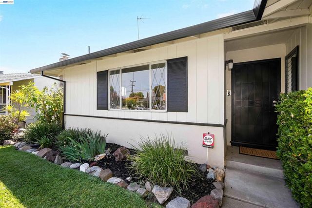 26003 Dodge Ave, Hayward, CA 94545
