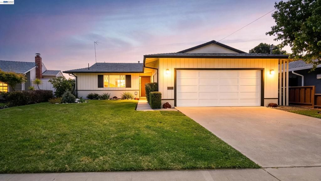 26003 Dodge Ave, Hayward, CA 94545