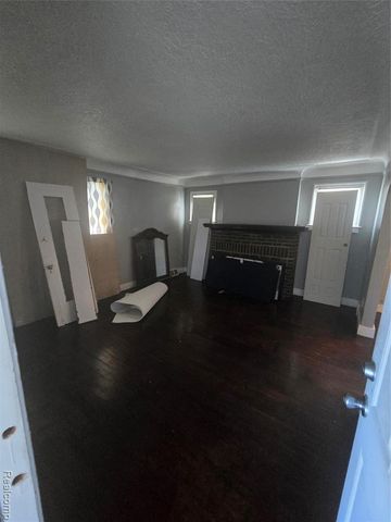14002 Wisconsin Street, Detroit, MI 48238