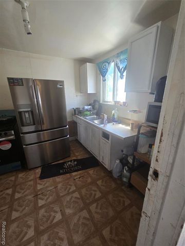 14002 Wisconsin Street, Detroit, MI 48238