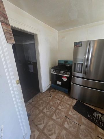 14002 Wisconsin Street, Detroit, MI 48238