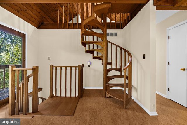 8208 EDWIN RAYNOR, Pasadena, MD 21122