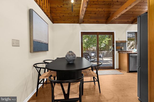 8208 EDWIN RAYNOR, Pasadena, MD 21122