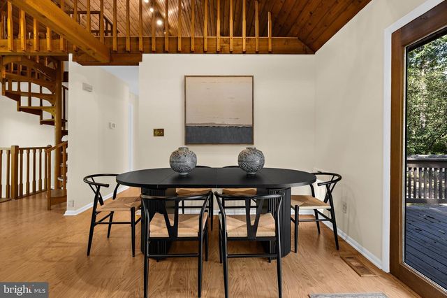 8208 EDWIN RAYNOR, Pasadena, MD 21122