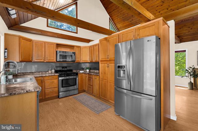 8208 EDWIN RAYNOR, Pasadena, MD 21122