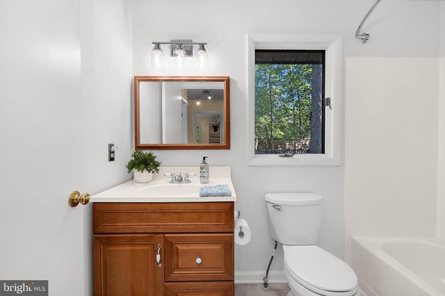8208 EDWIN RAYNOR, Pasadena, MD 21122