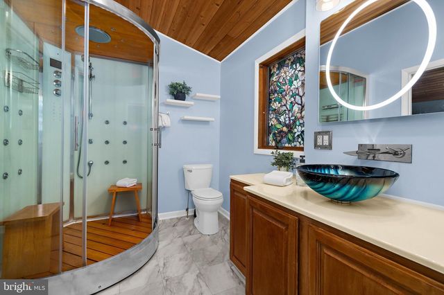 8208 EDWIN RAYNOR, Pasadena, MD 21122