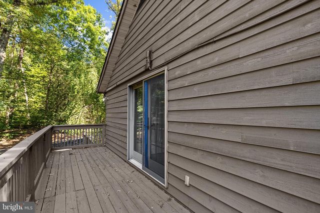 8208 EDWIN RAYNOR, Pasadena, MD 21122