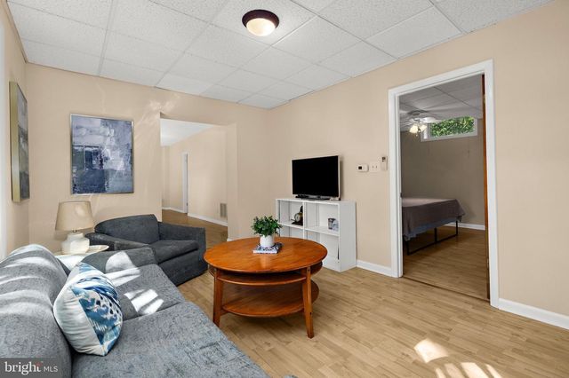 8208 EDWIN RAYNOR, Pasadena, MD 21122