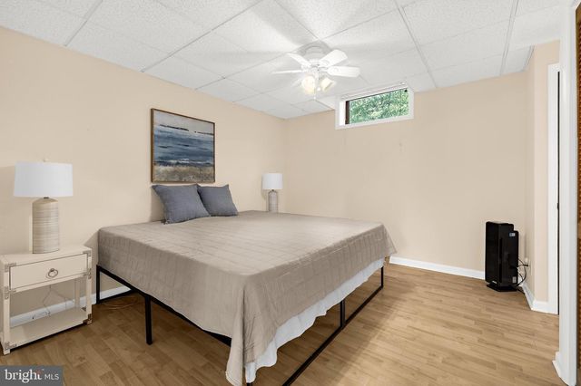 8208 EDWIN RAYNOR, Pasadena, MD 21122
