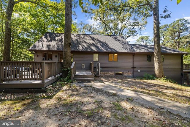 8208 EDWIN RAYNOR, Pasadena, MD 21122