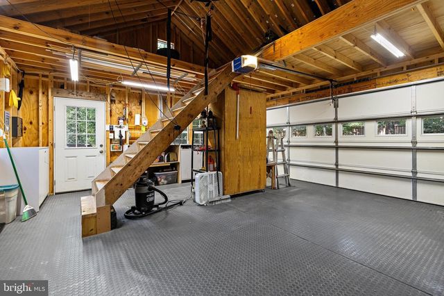 8208 EDWIN RAYNOR, Pasadena, MD 21122