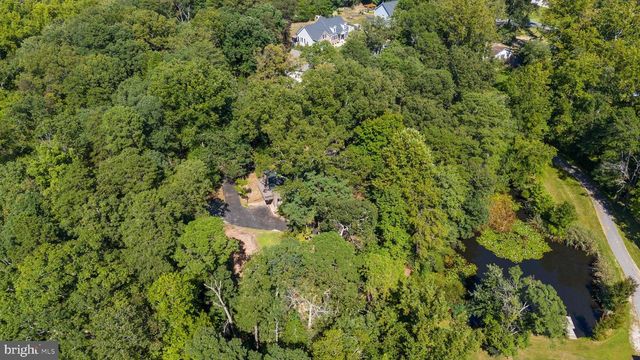 8208 EDWIN RAYNOR, Pasadena, MD 21122