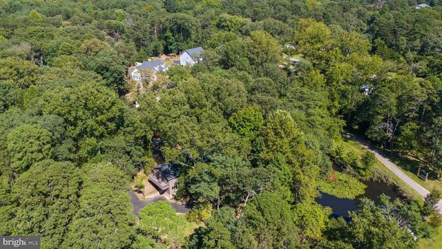 8208 EDWIN RAYNOR, Pasadena, MD 21122