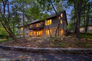 8208 EDWIN RAYNOR, Pasadena, MD 21122