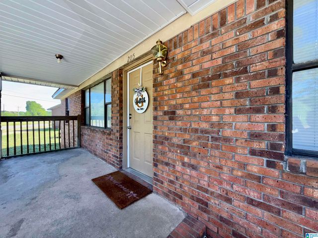 205 NOBLE AVENUE, Sylacauga, AL 35150