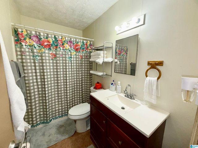 205 NOBLE AVENUE, Sylacauga, AL 35150
