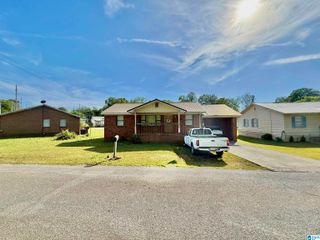 205 NOBLE AVENUE, Sylacauga, AL 35150