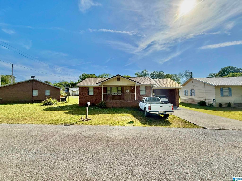 205 NOBLE AVENUE, Sylacauga, AL 35150
