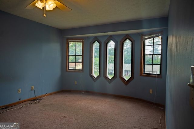 381 Windsor Walk SE, Conyers, GA 30094
