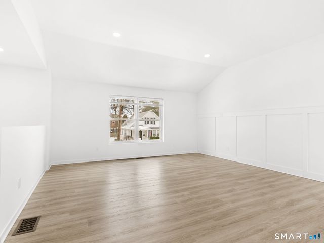 1974 Kings Highway 1974, Fairfield, CT 06824