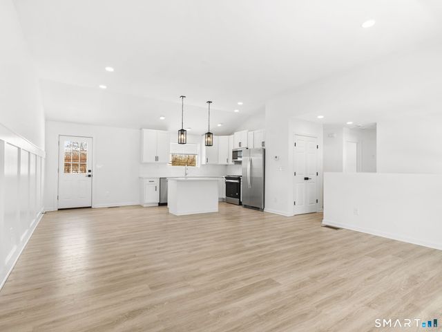 1974 Kings Highway 1974, Fairfield, CT 06824