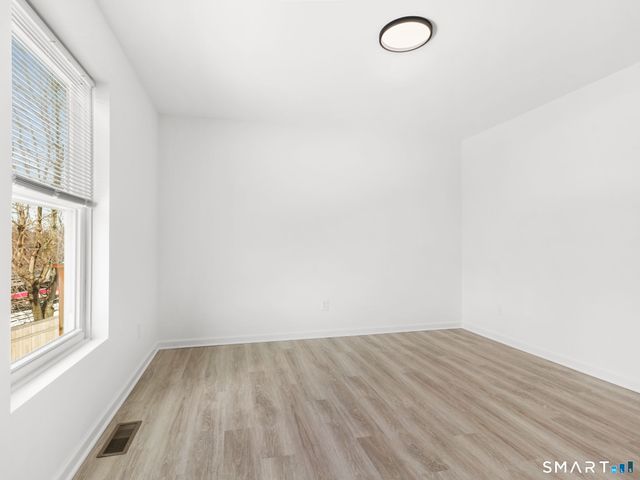 1974 Kings Highway 1974, Fairfield, CT 06824