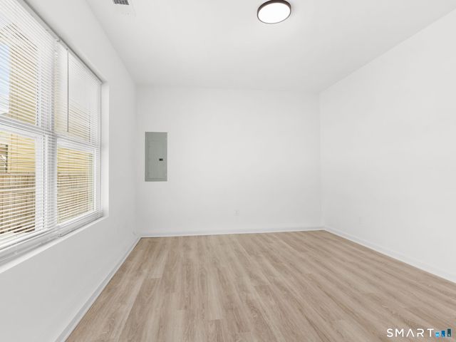 1974 Kings Highway 1974, Fairfield, CT 06824