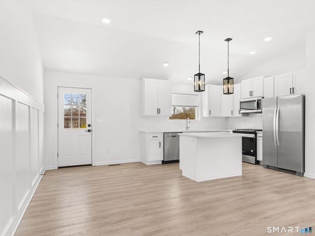 1974 Kings Highway 1974, Fairfield, CT 06824