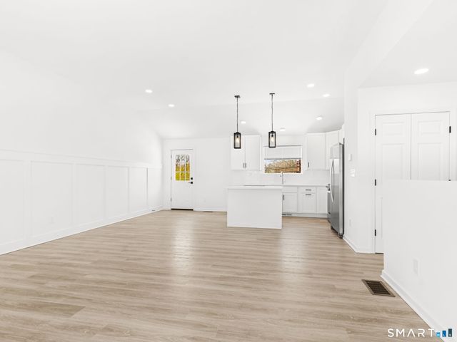 1974 Kings Highway 1974, Fairfield, CT 06824