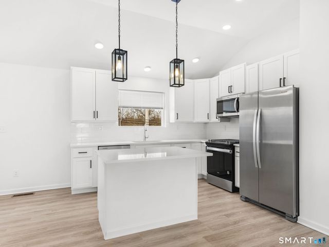 1974 Kings Highway 1974, Fairfield, CT 06824