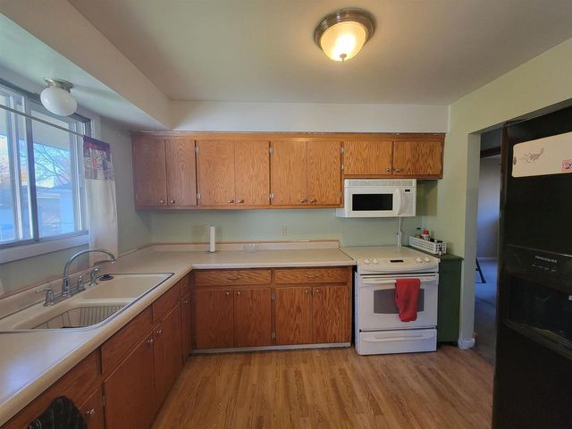 2205 S Palm Street, Janesville, WI 53546