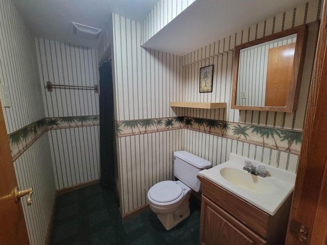 2205 S Palm Street, Janesville, WI 53546