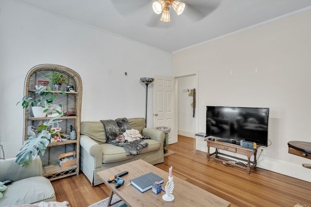 33 Shannon St 1, Boston, MA 02135