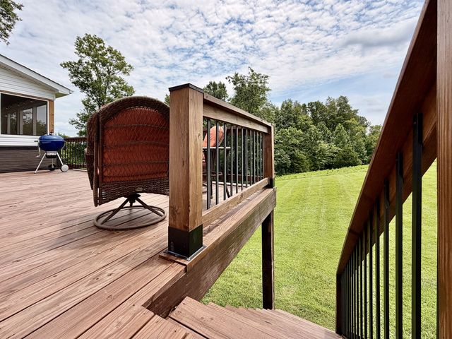 711 Milky Way Dr, Pulaski, TN 38478