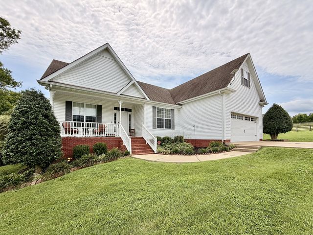 711 Milky Way Dr, Pulaski, TN 38478