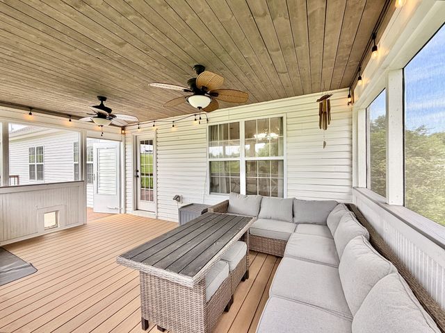 711 Milky Way Dr, Pulaski, TN 38478