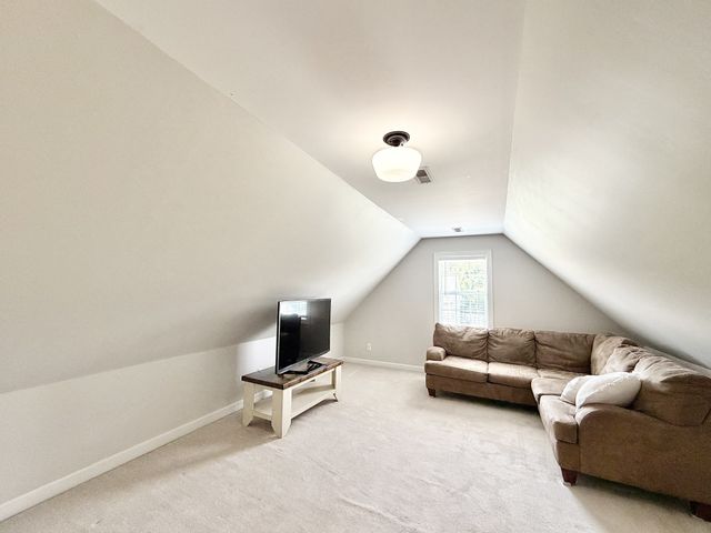 711 Milky Way Dr, Pulaski, TN 38478