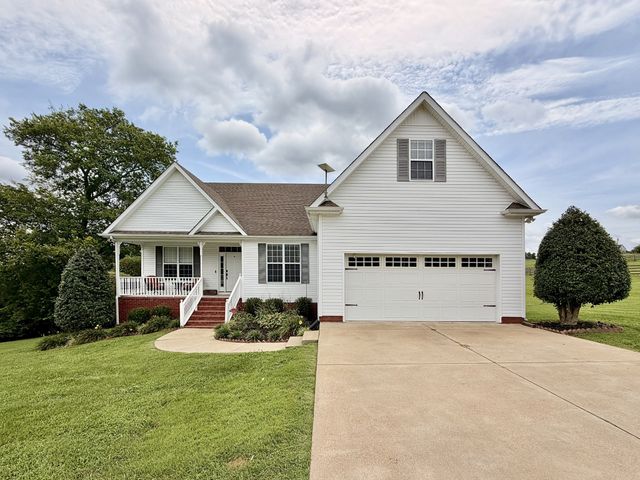 711 Milky Way Dr, Pulaski, TN 38478