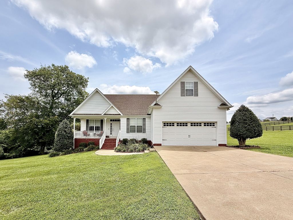 711 Milky Way Dr, Pulaski, TN 38478