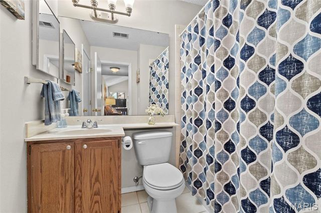 1702 Hemingway Lane D, Weldon Spring, MO 63304