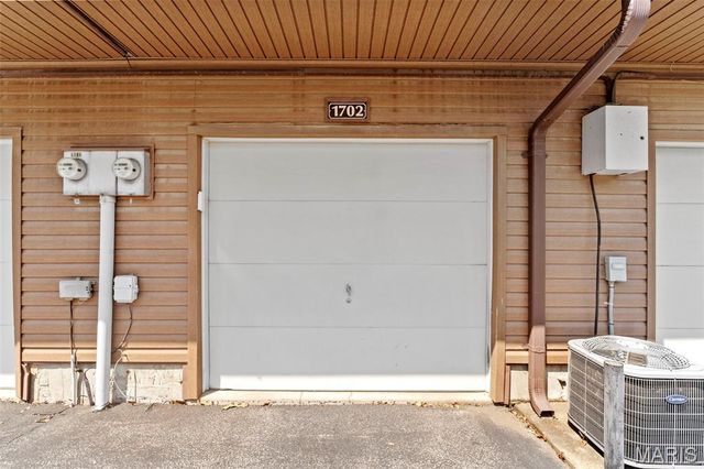 1702 Hemingway Lane D, Weldon Spring, MO 63304