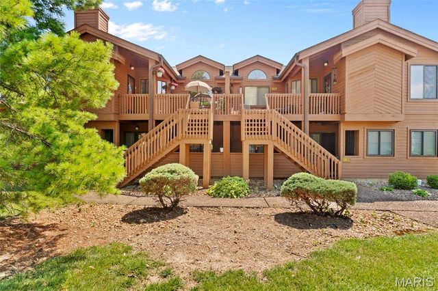 1702 Hemingway Lane D, Weldon Spring, MO 63304
