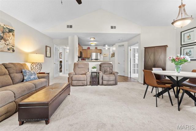 1702 Hemingway Lane D, Weldon Spring, MO 63304
