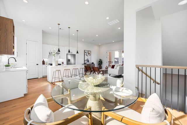 2810 Mills Street, Houston, TX 77026