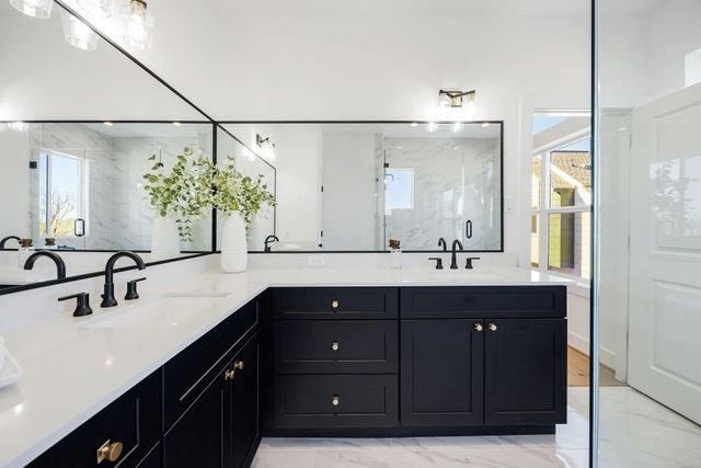 2810 Mills Street, Houston, TX 77026