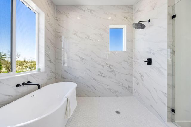 2810 Mills Street, Houston, TX 77026