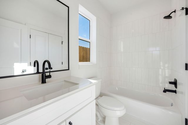 2810 Mills Street, Houston, TX 77026