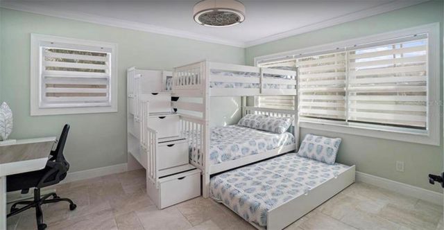 245 78 TH AVENUE N, St Petersburg, FL 33702