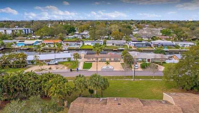 245 78 TH AVENUE N, St Petersburg, FL 33702